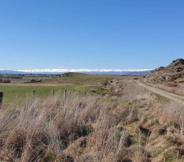 view from Rail Trail |Schist Rock |Accommodation |Central Otago Rail Trail