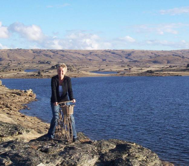 Poolburn Dam | Schist Rock |Accommodation |Central Otago Rail Trail